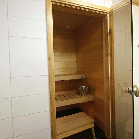 Spacious For 4 With Sauna
